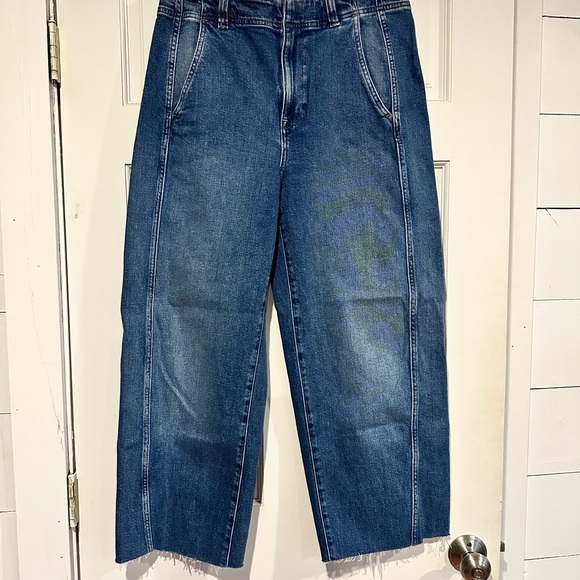 Madewell Women's Straight Leg Jeans in Blue - Picture 2 of 6